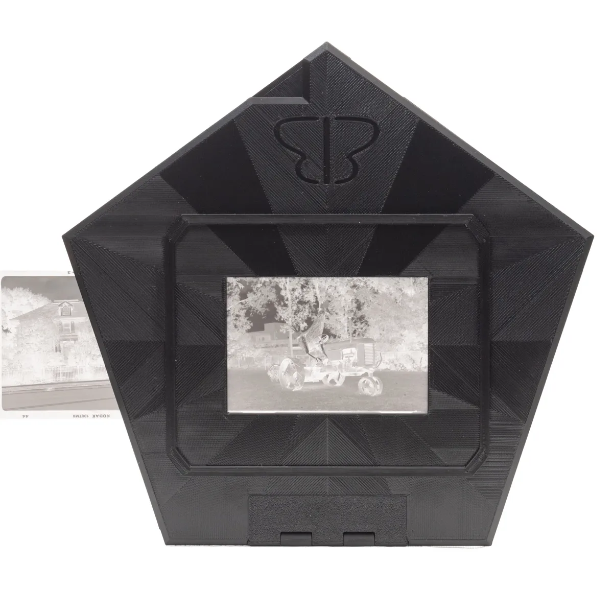 Bottom View of Omega D5 6x9 Negative Carrier